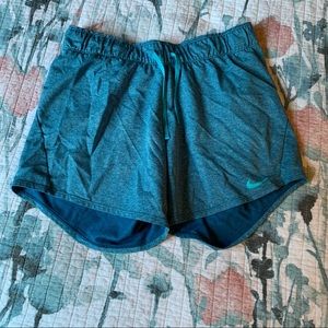 NIKE SHORTS